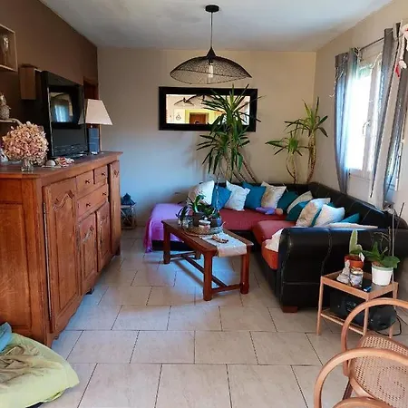 Maison Spacieuse A Roncherolles-en-bray Avec Jardin Prive *